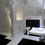 Basiliani Hotell 3*